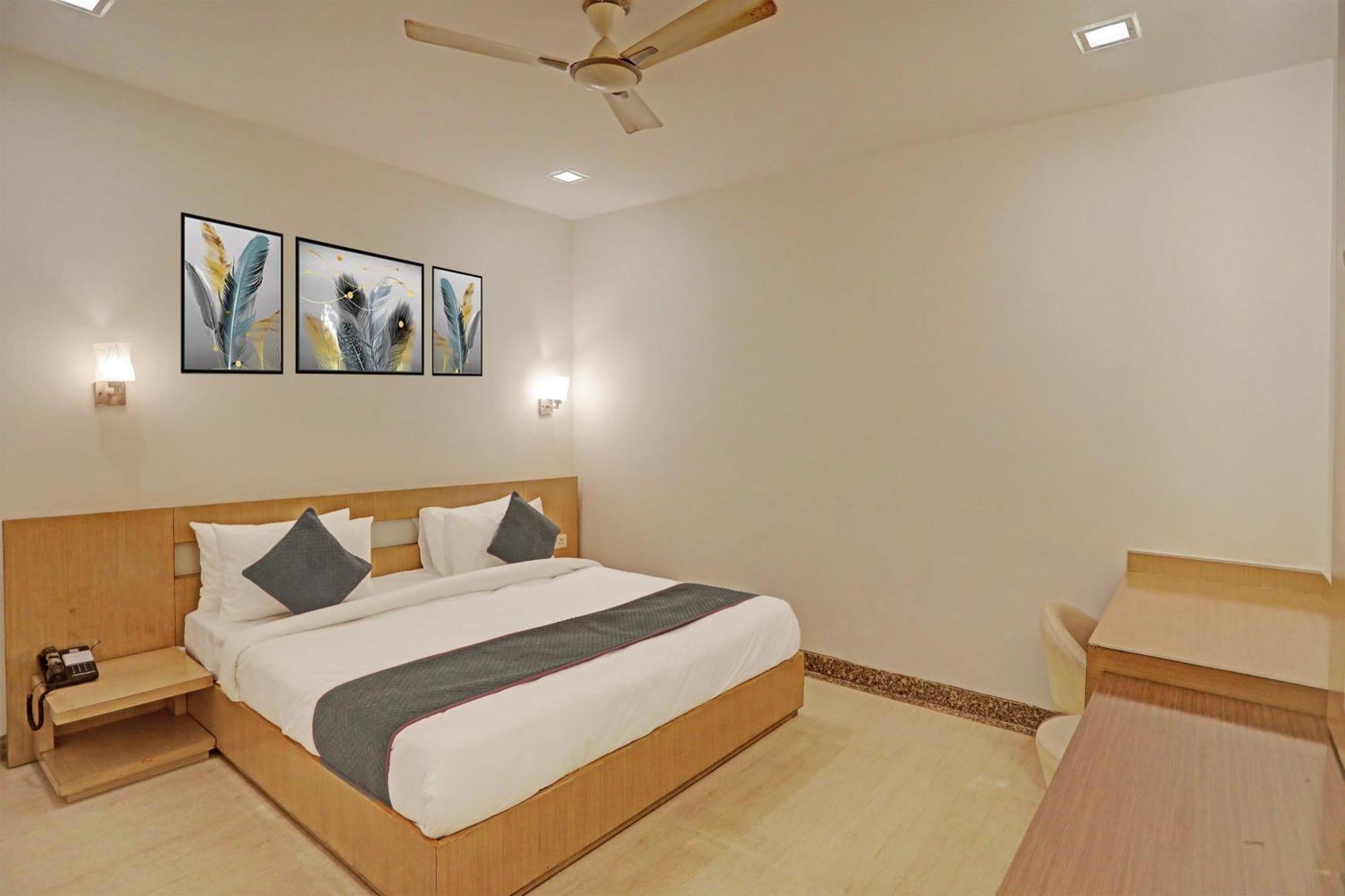 Townhouse Relax Suits A Boutique Hotel Vasundhara Ghaziabad Exterior photo