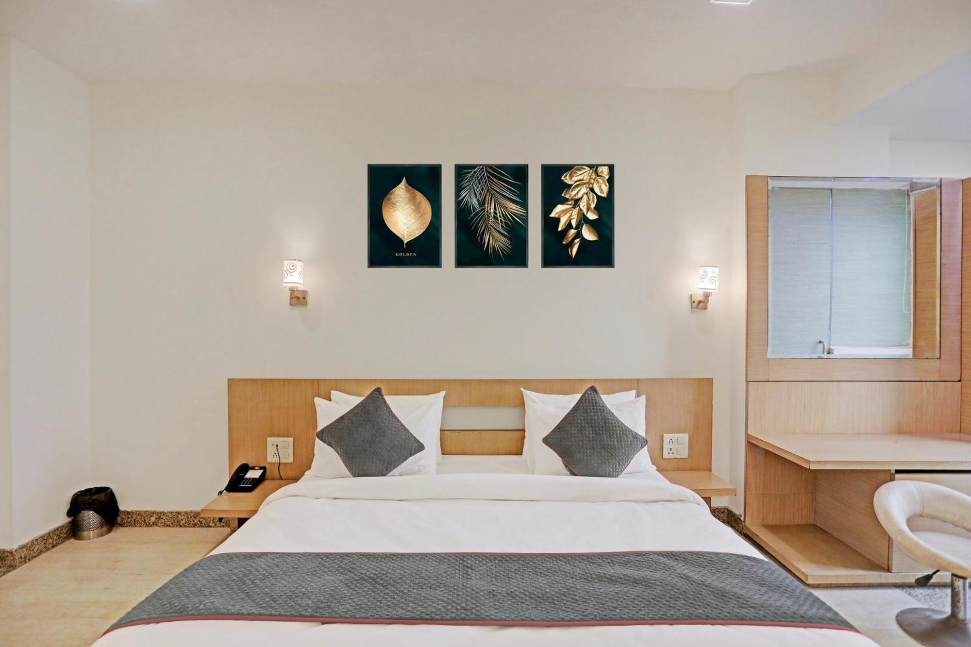Townhouse Relax Suits A Boutique Hotel Vasundhara Ghaziabad Exterior photo